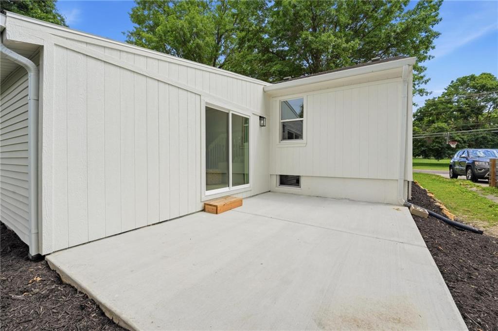 7600 W 67th Street