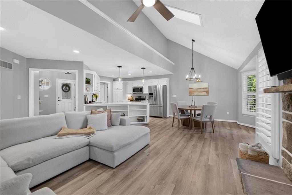 3905 SW EVERGREEN Lane