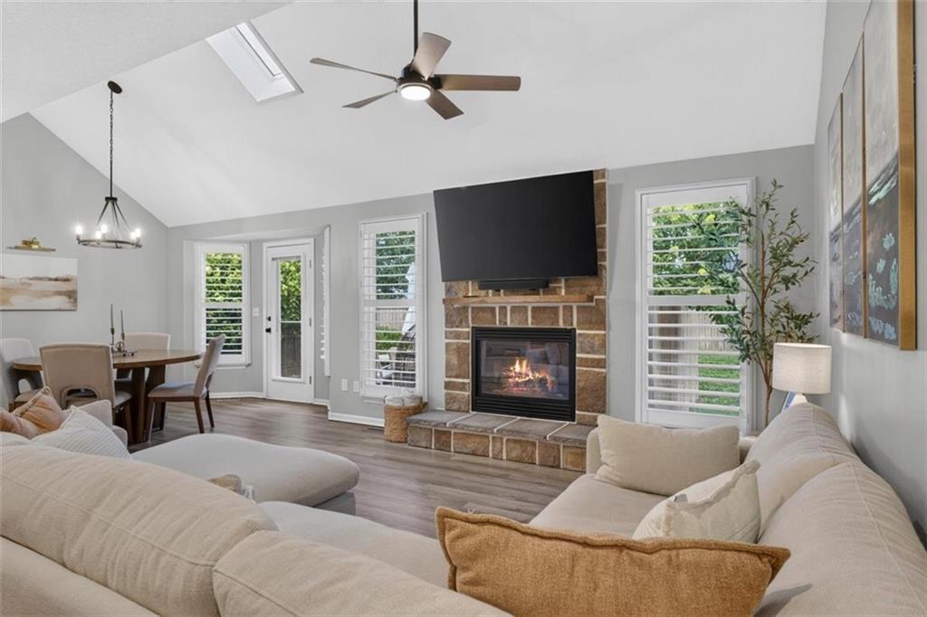 3905 SW EVERGREEN Lane