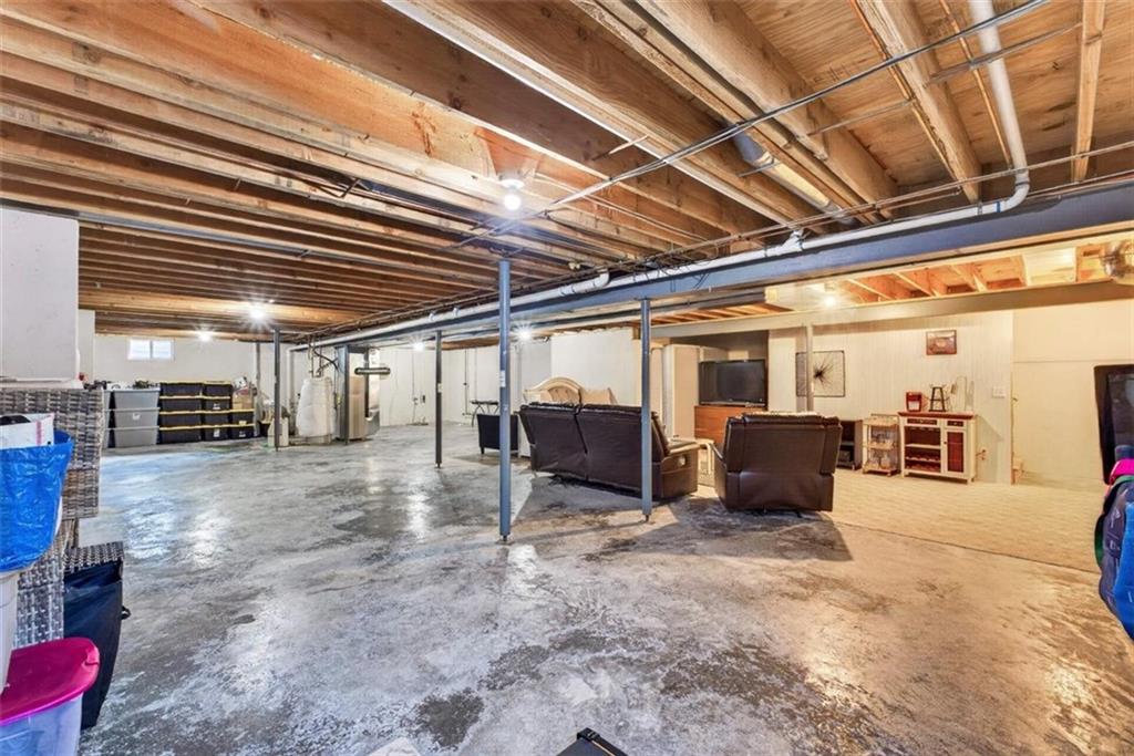 3905 SW EVERGREEN Lane