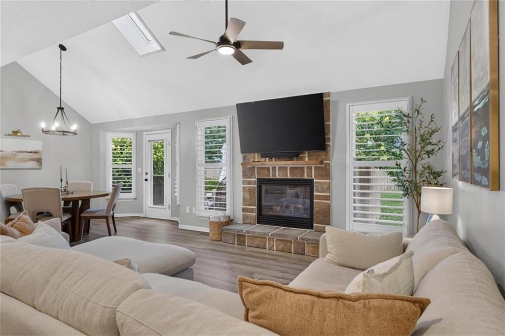 3905 SW EVERGREEN Lane