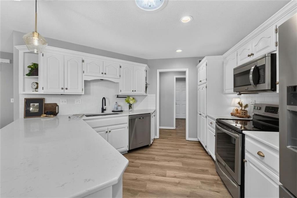 3905 SW EVERGREEN Lane