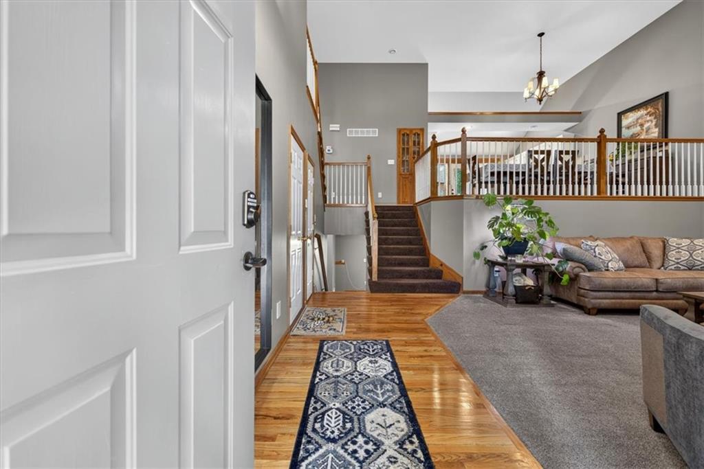 108 NE Gaslight Lane