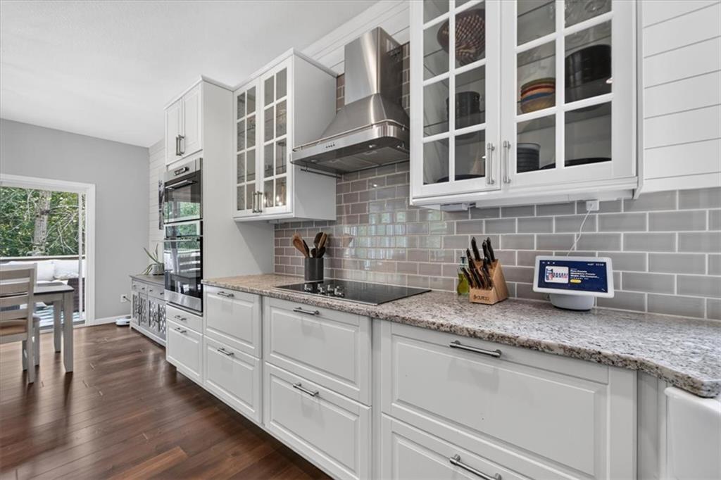 419 E 166th Court