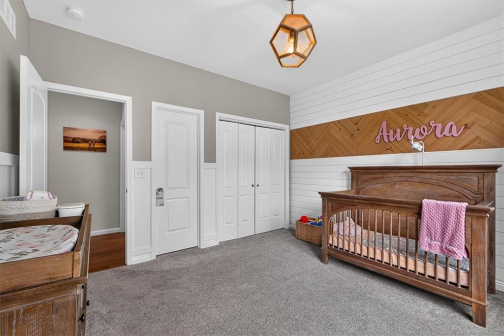 419 E 166th Court