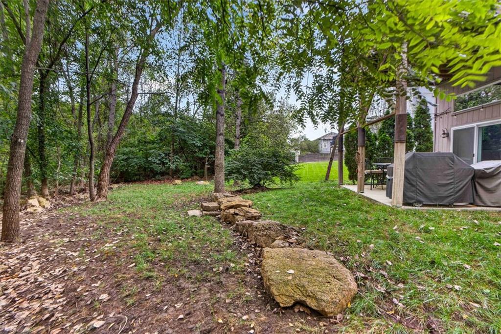 419 E 166th Court