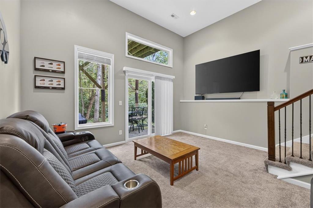 419 E 166th Court
