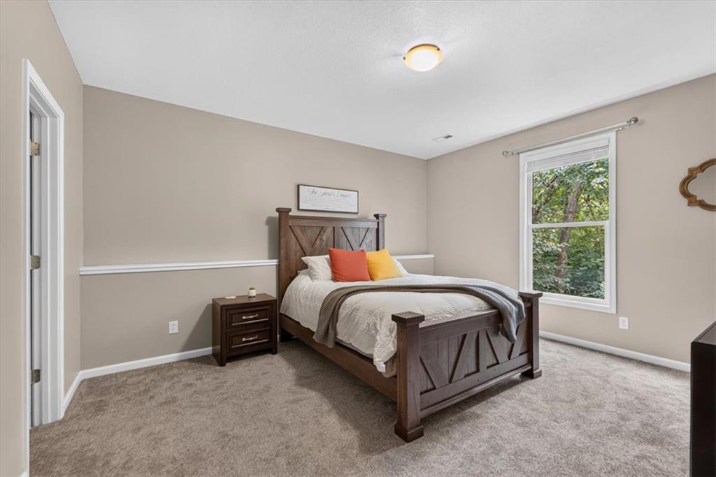 419 E 166th Court