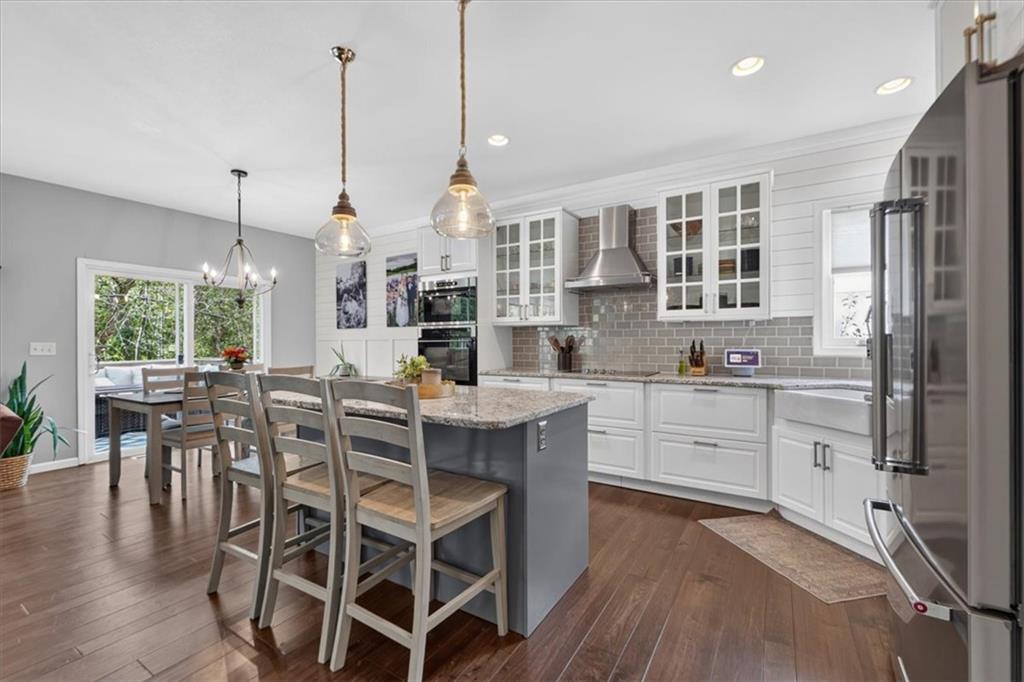 419 E 166th Court