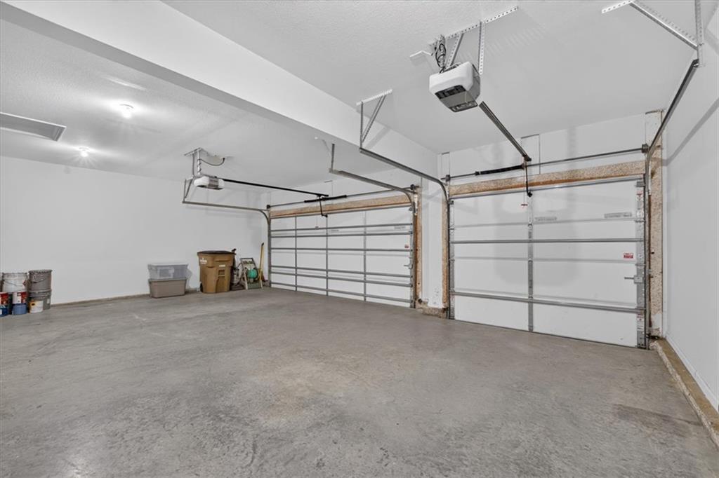 310 Crestview Court