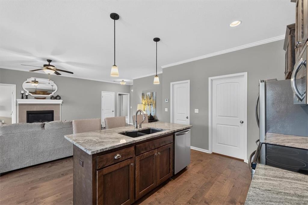 310 Crestview Court