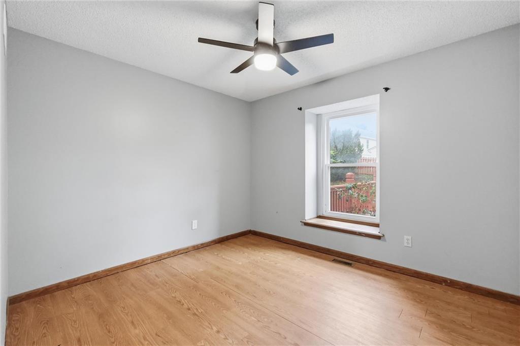 701 NW Rosaceae Drive