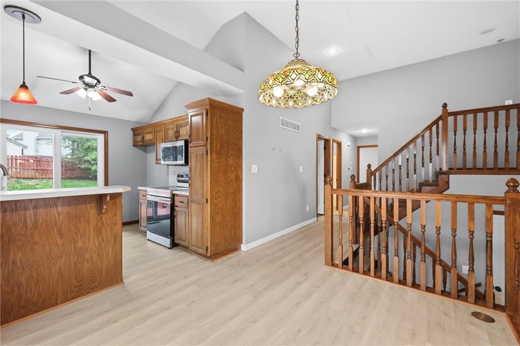 701 NW Rosaceae Drive