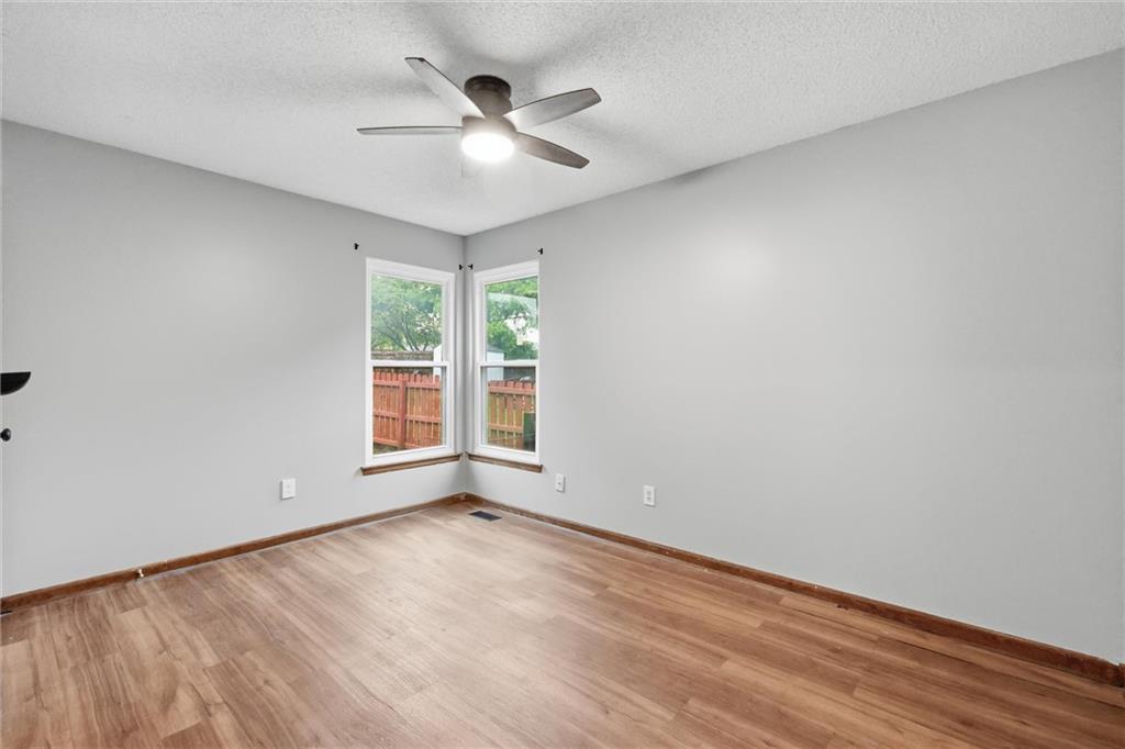 701 NW Rosaceae Drive
