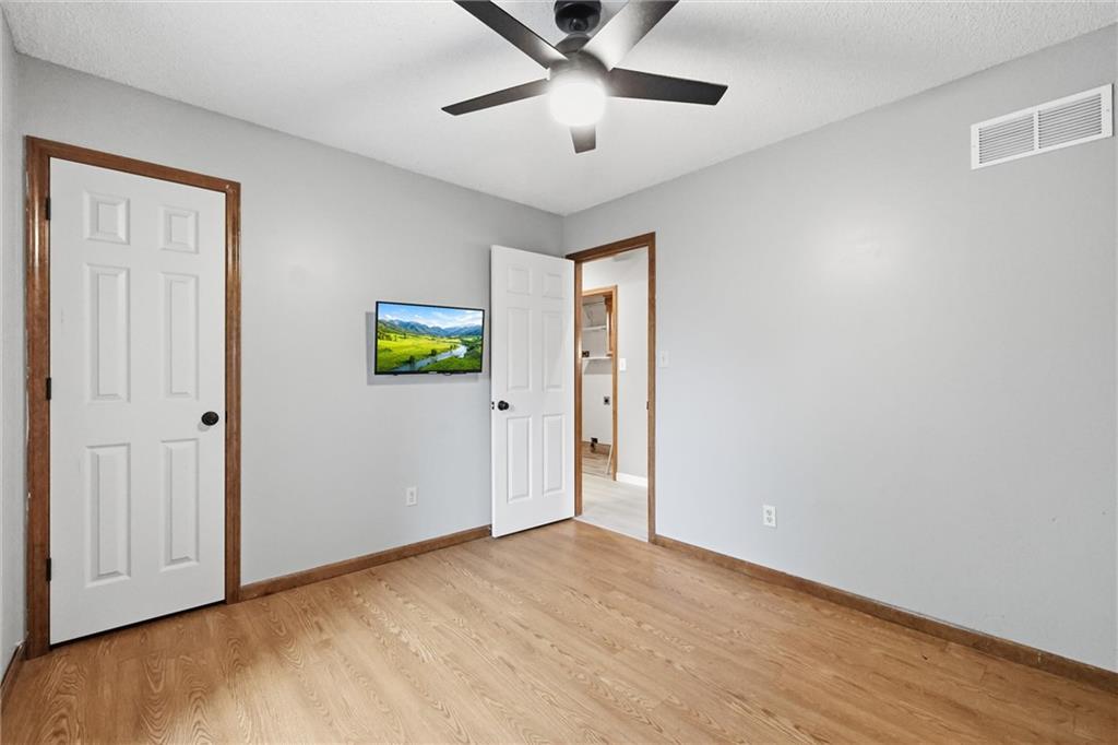701 NW Rosaceae Drive