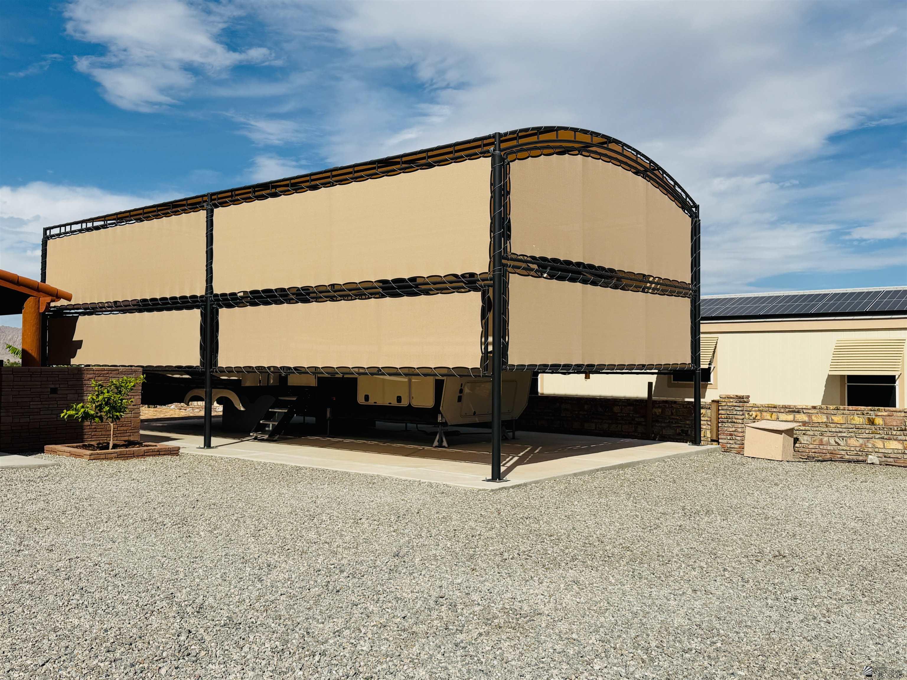 12608 E 47 St