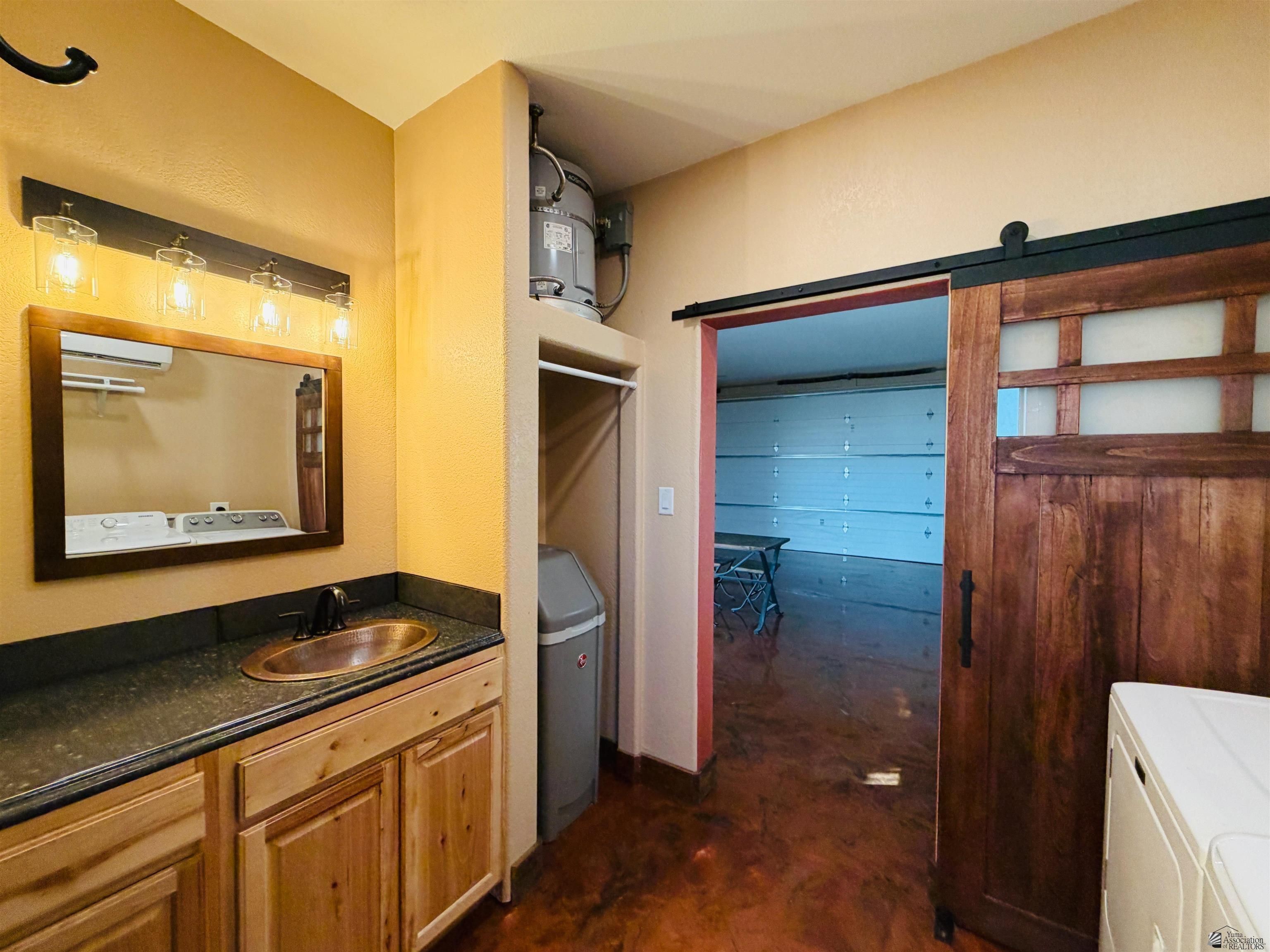 12608 E 47 St