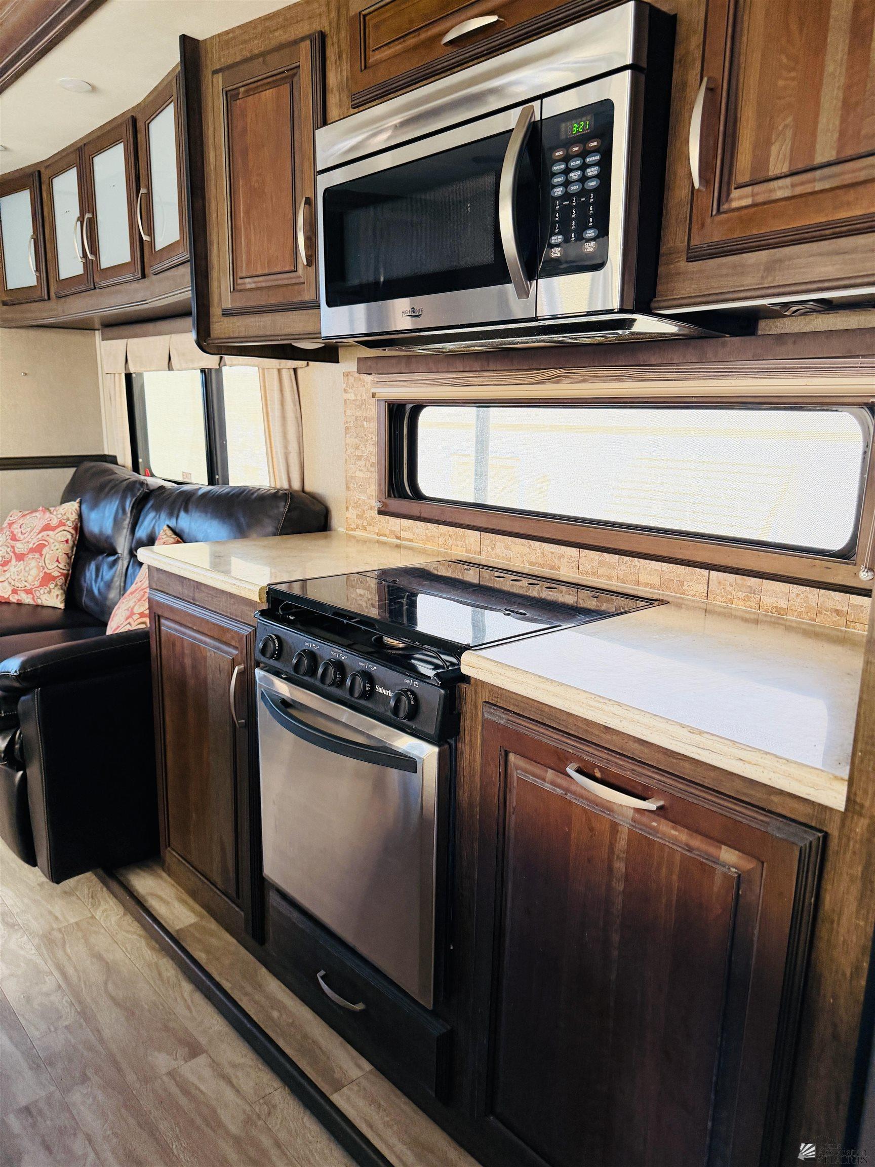 12608 E 47 St