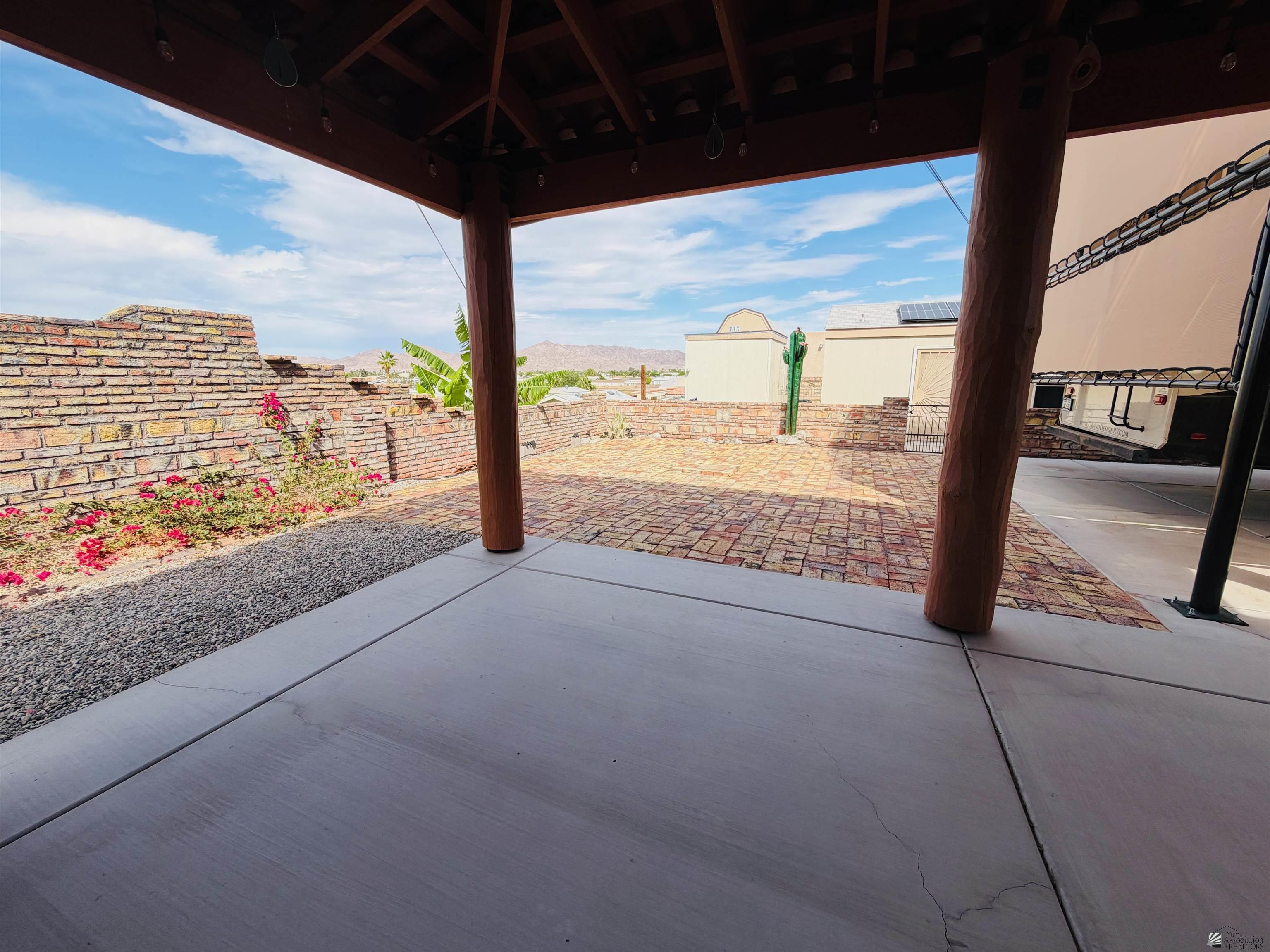12608 E 47 St