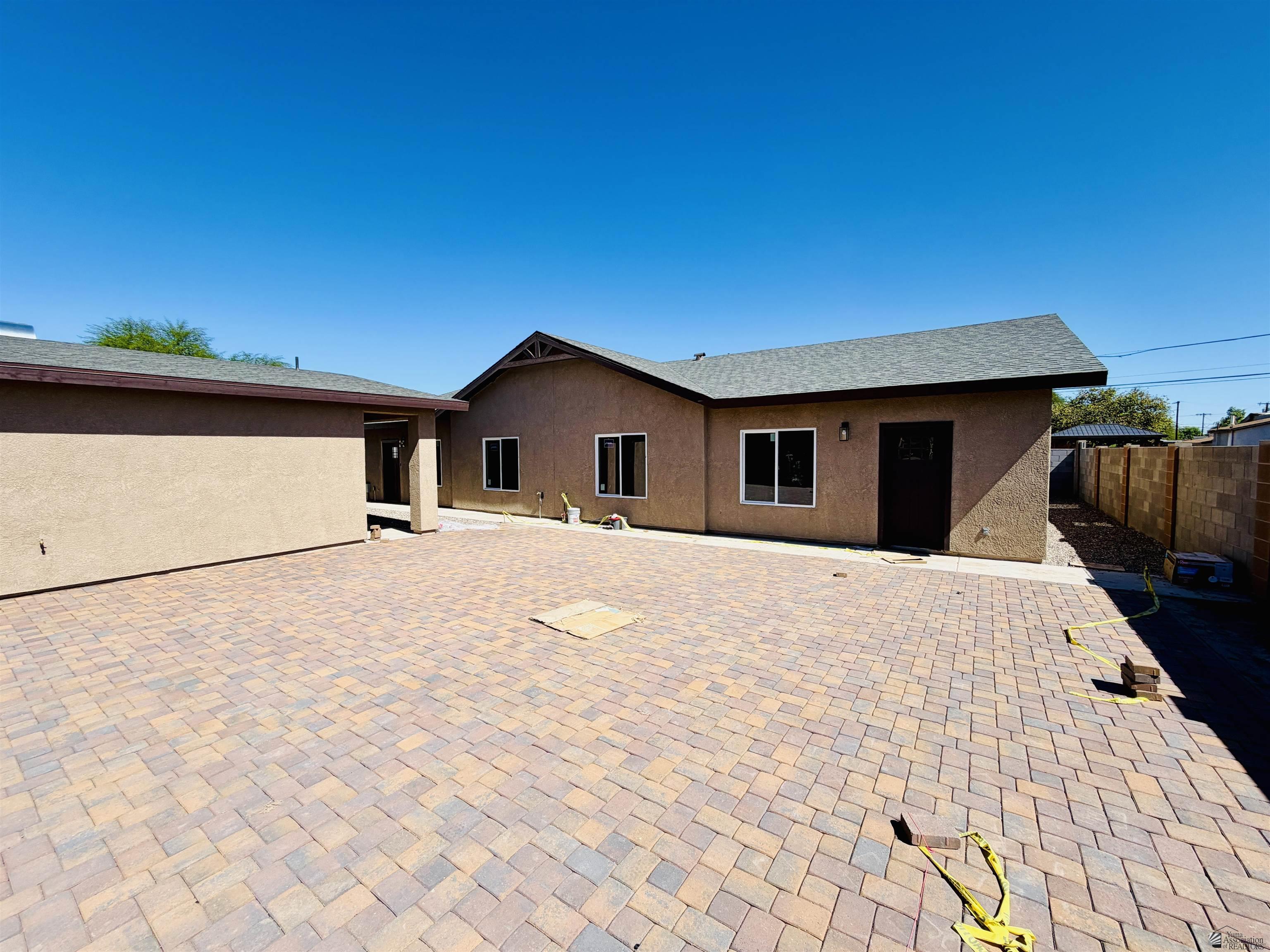 153 N Magnolia Ave