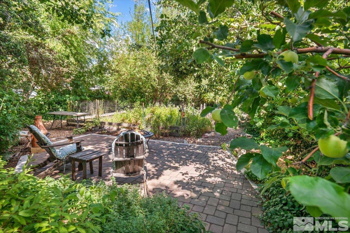 864 Daniel Drive, Reno