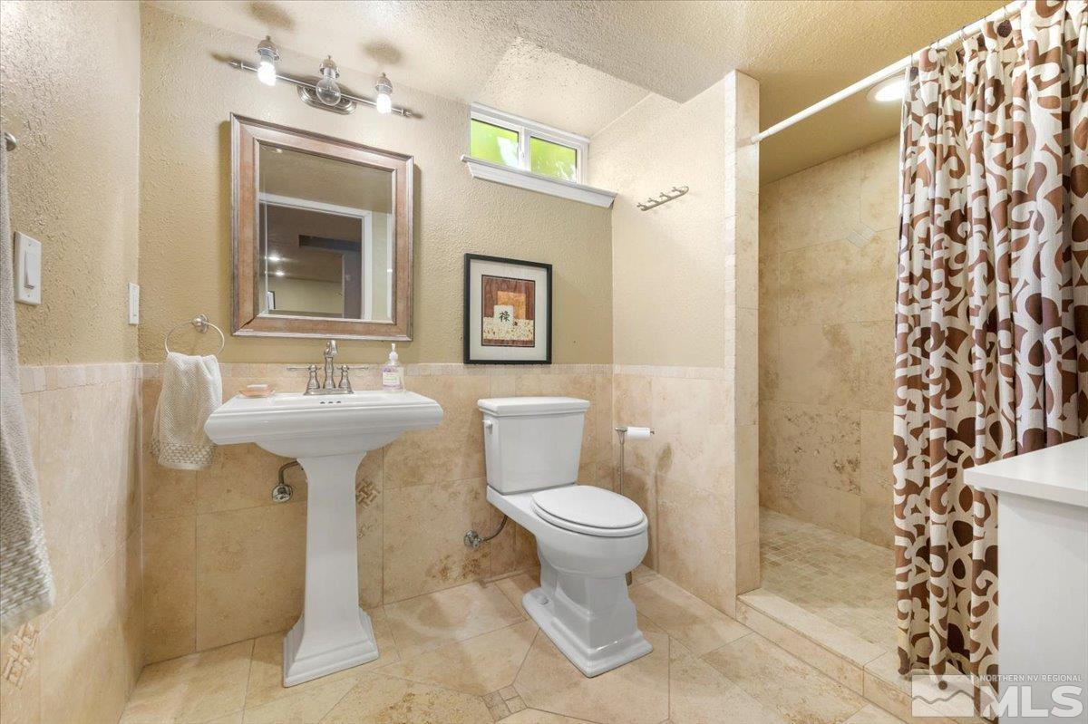 864 Daniel Drive, Reno