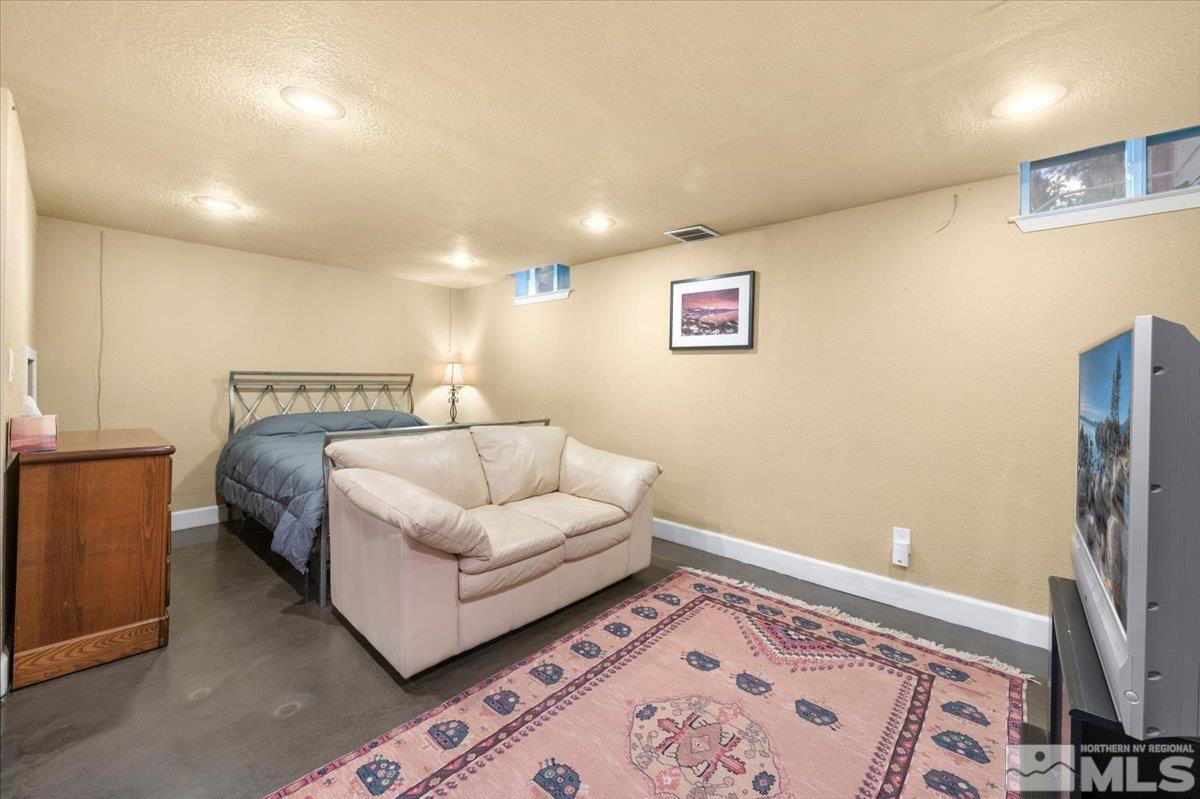 864 Daniel Drive, Reno