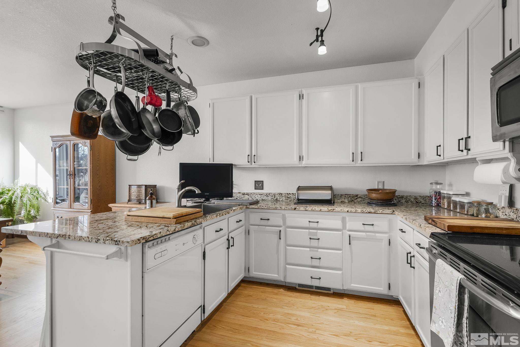 3420 Skyline View Drive