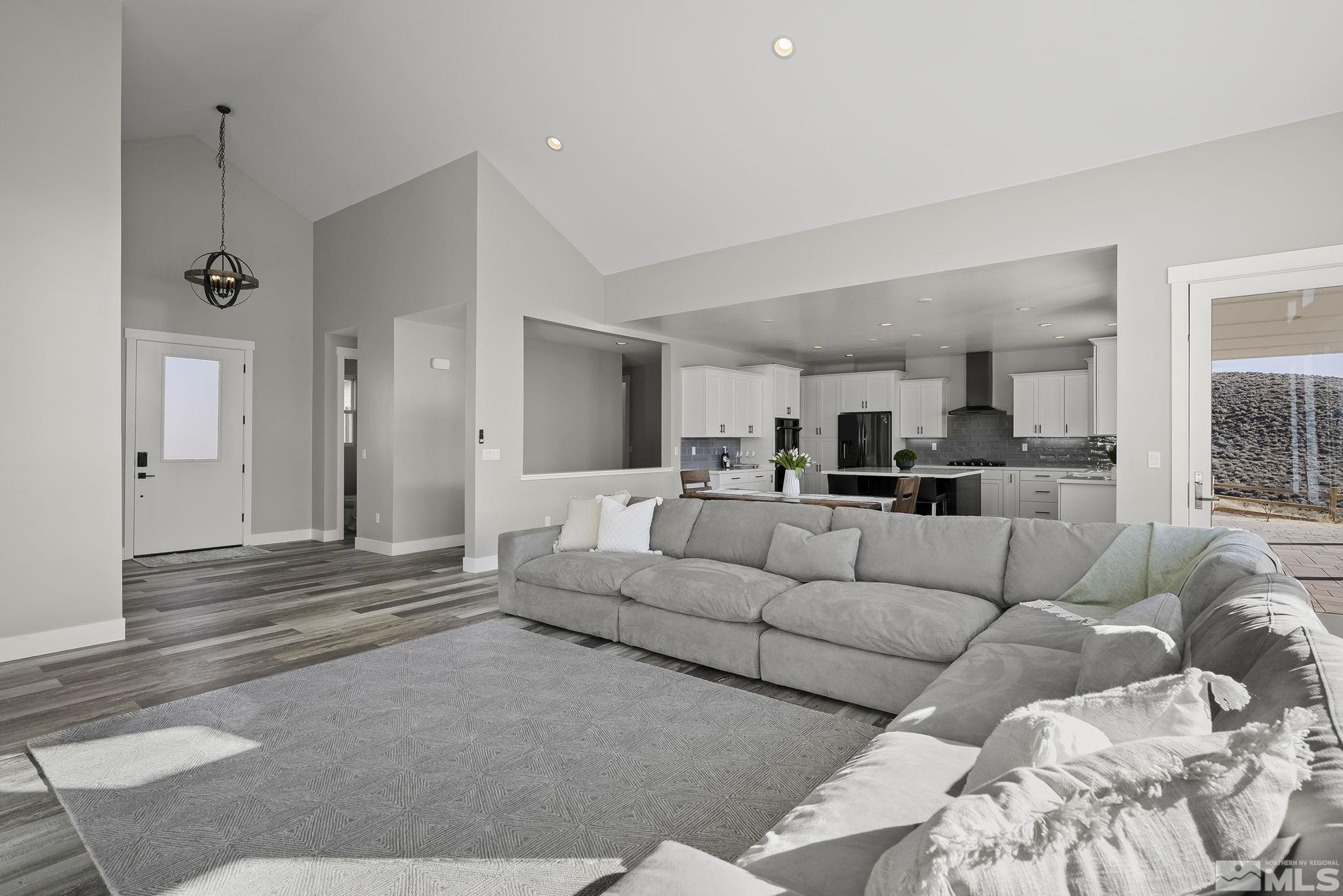 1130 Eastlake Boulevard