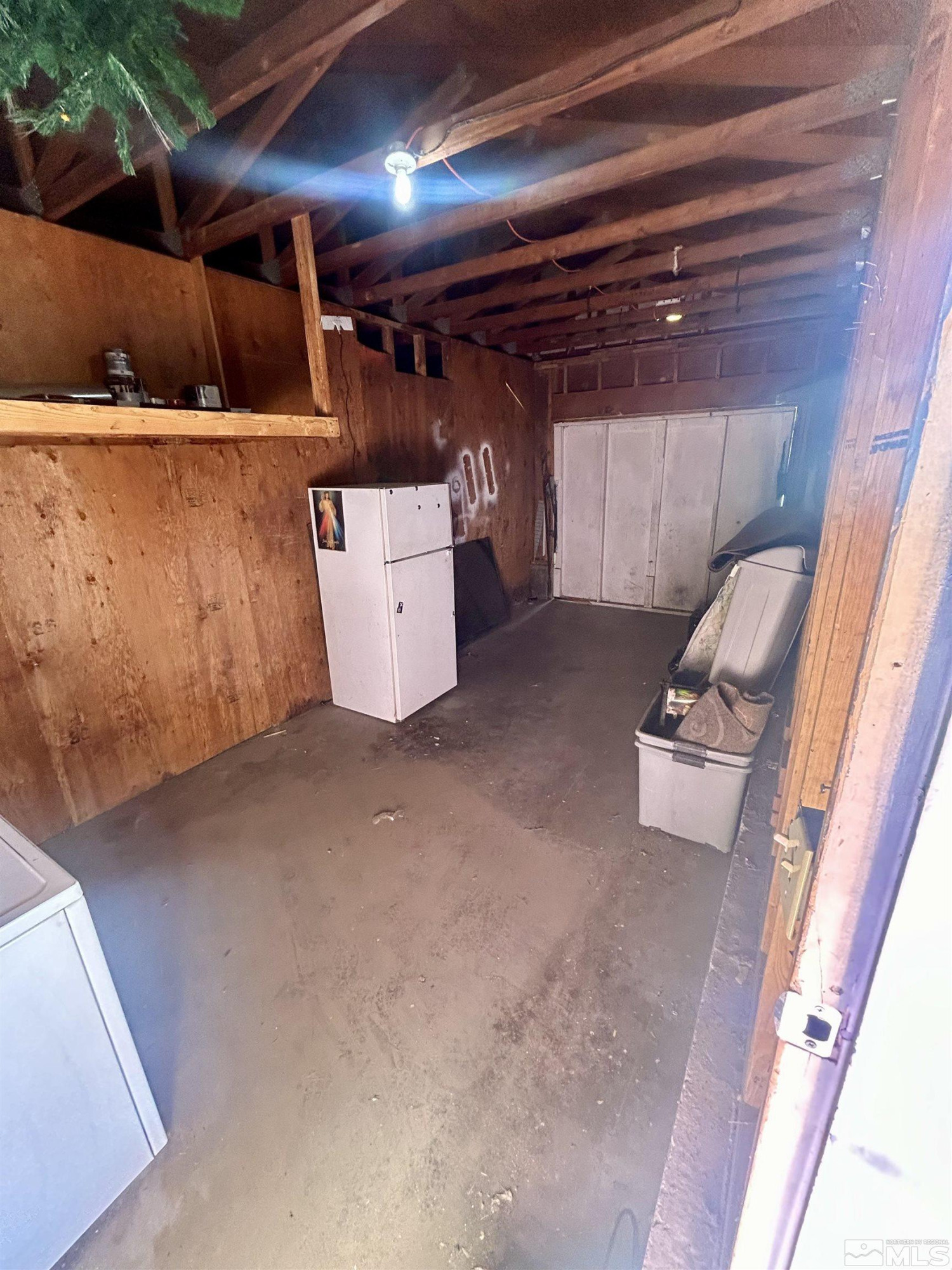 910-920 Cartwheel Drive