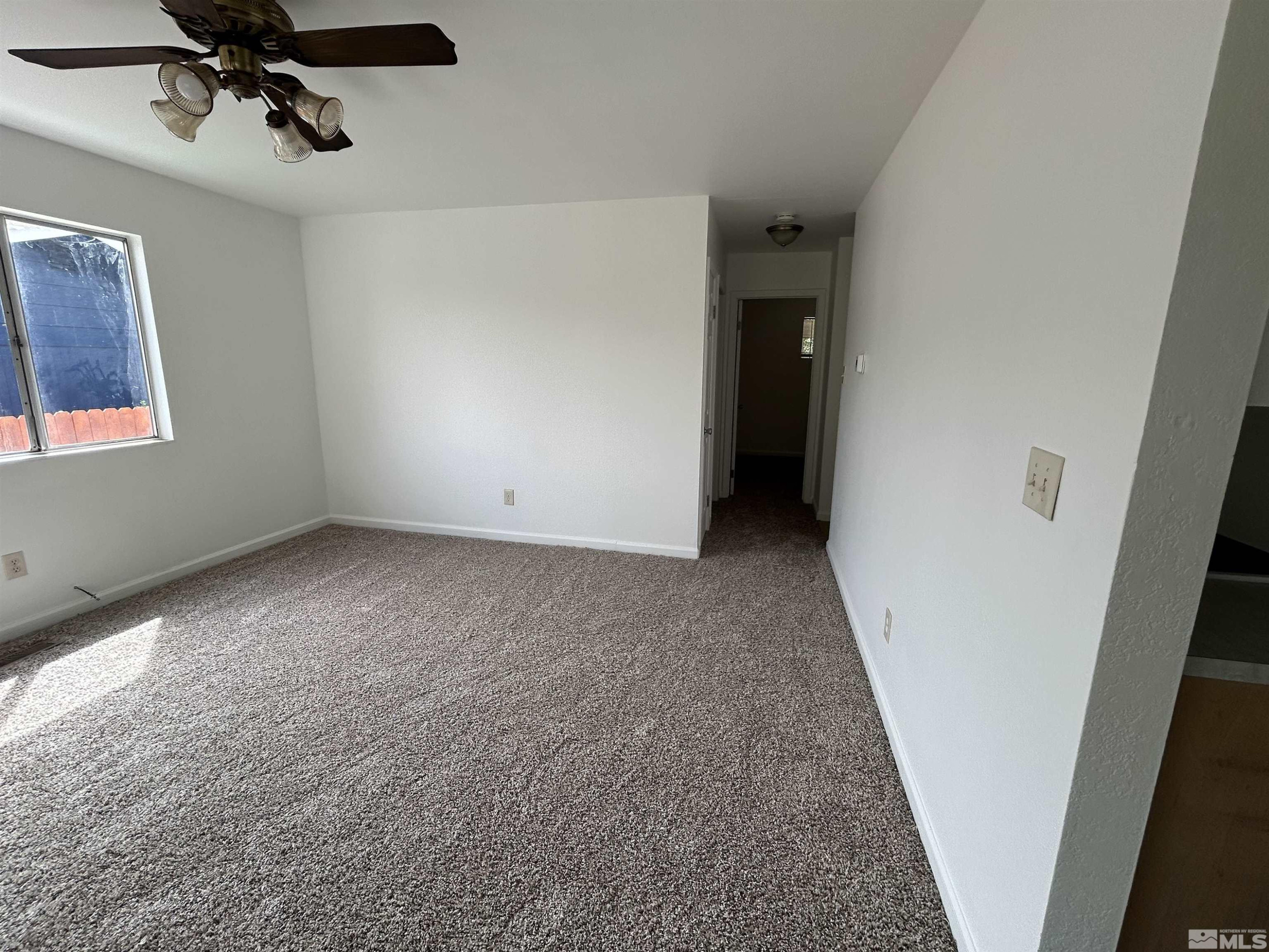 910-920 Cartwheel Drive