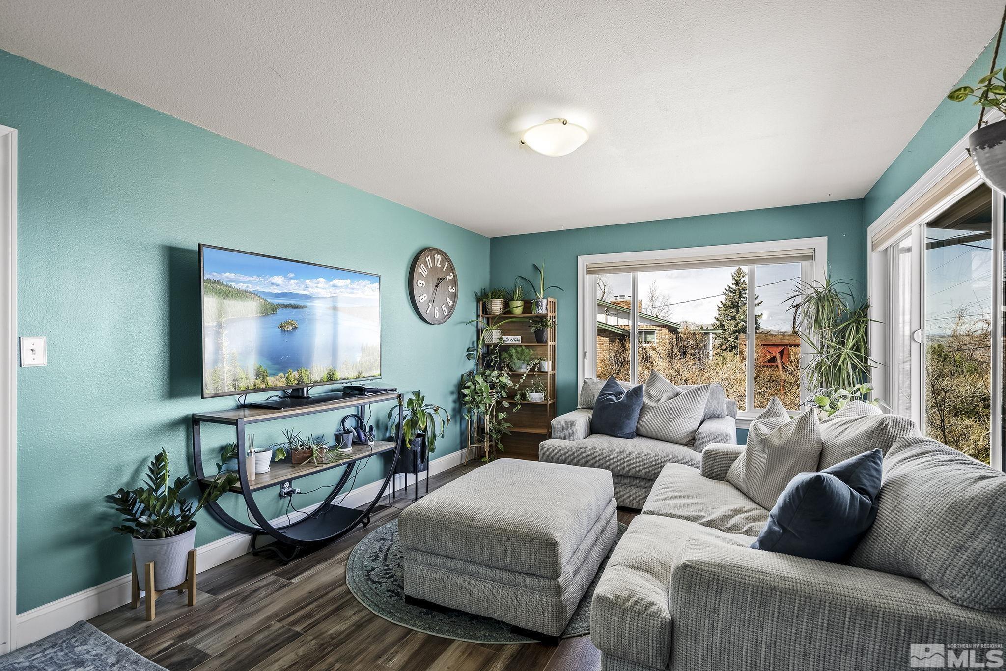 3290 Sunnyvale Avenue