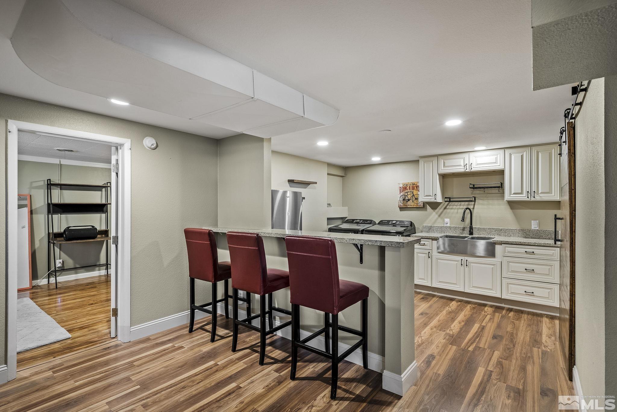 3290 Sunnyvale Avenue