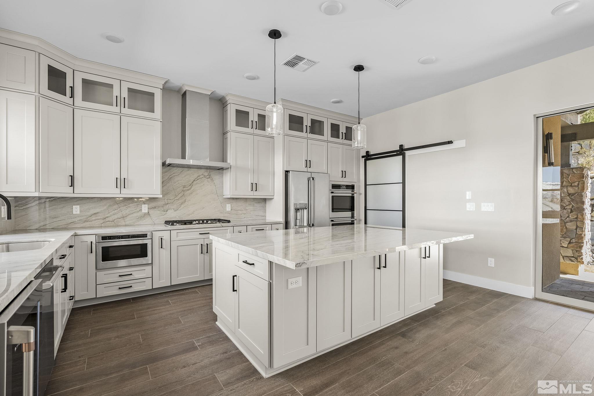 1740 Boulder Ridge Trail