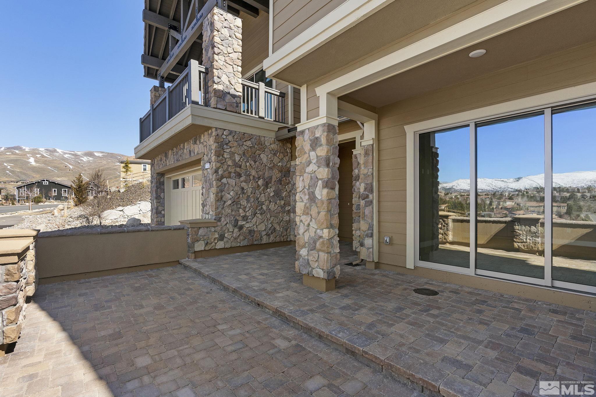 1740 Boulder Ridge Trail