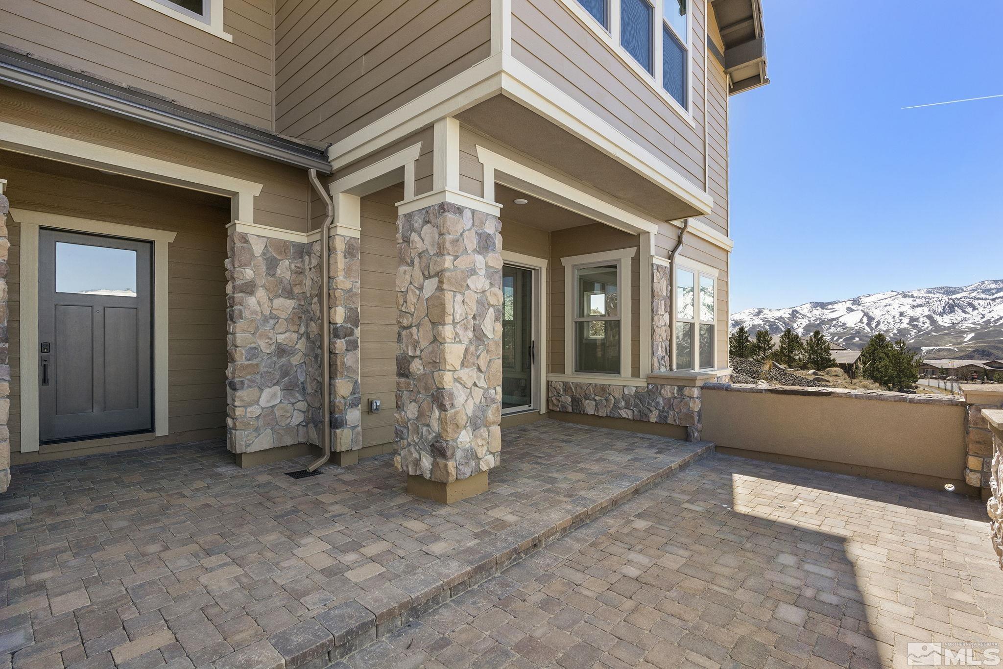1740 Boulder Ridge Trail