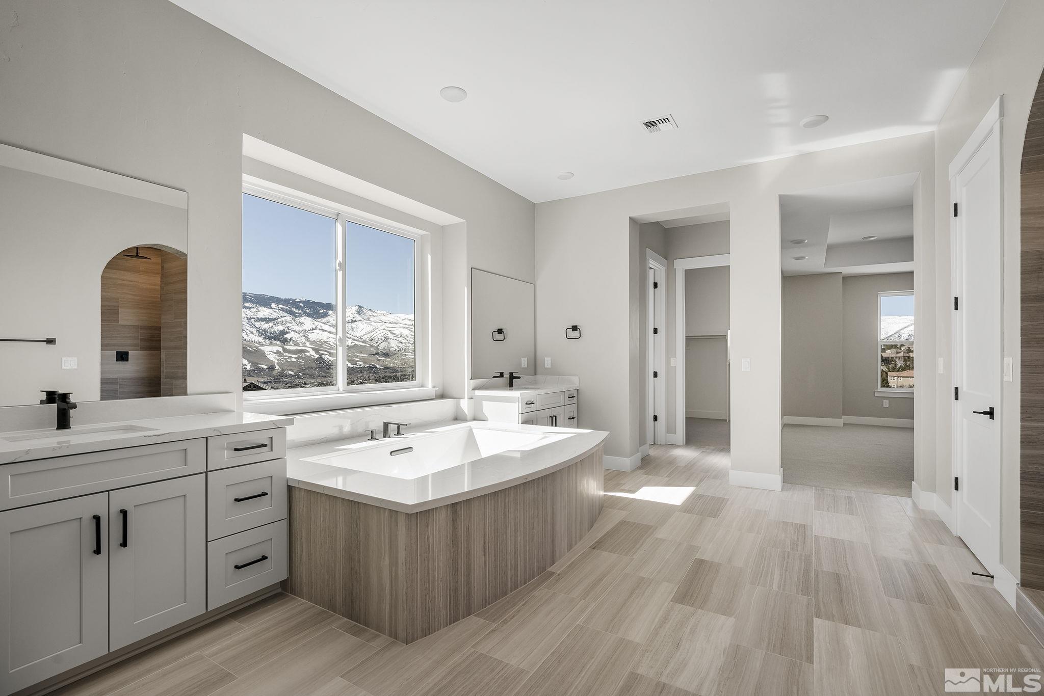 1740 Boulder Ridge Trail