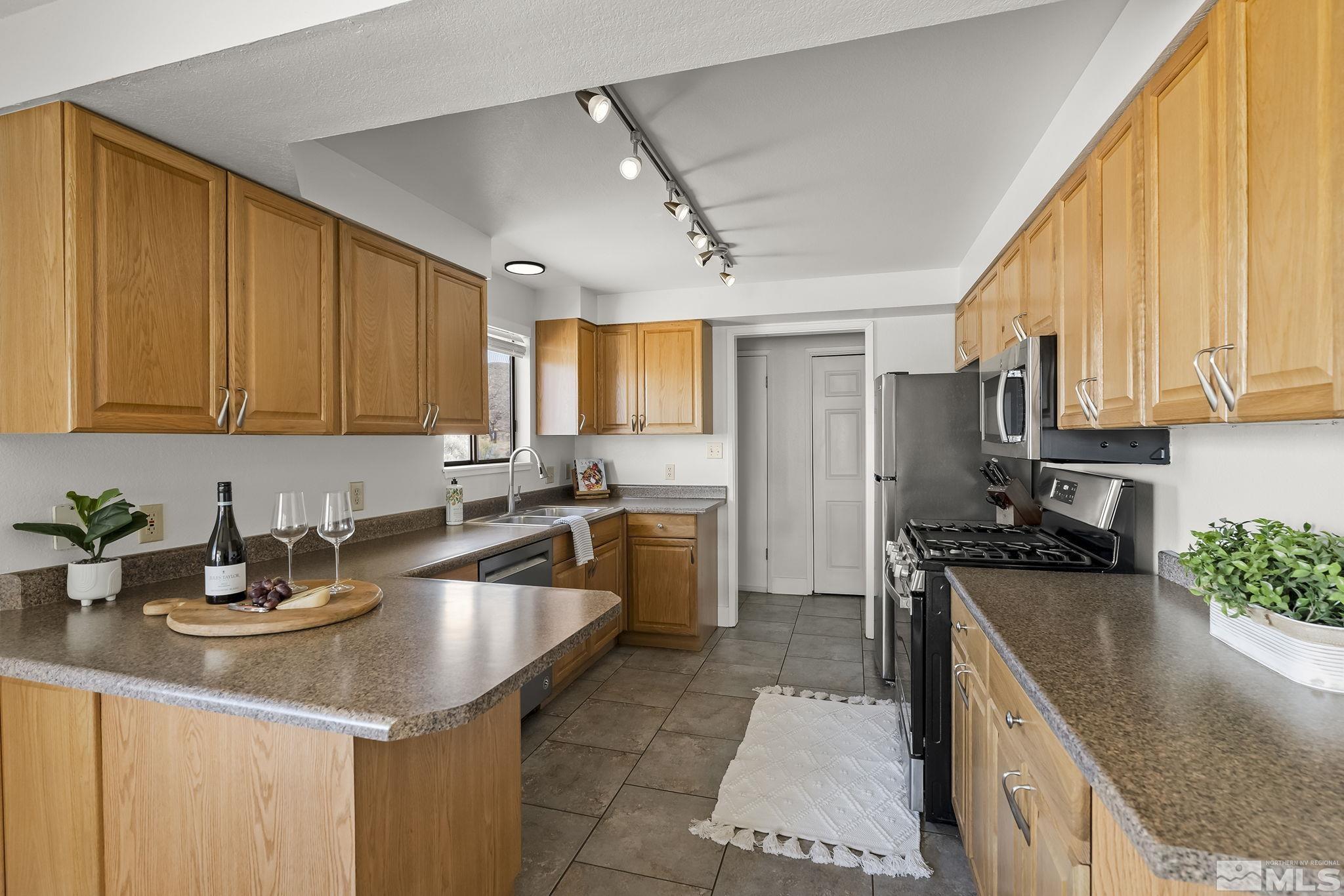 4255 Jumbo Grade Way