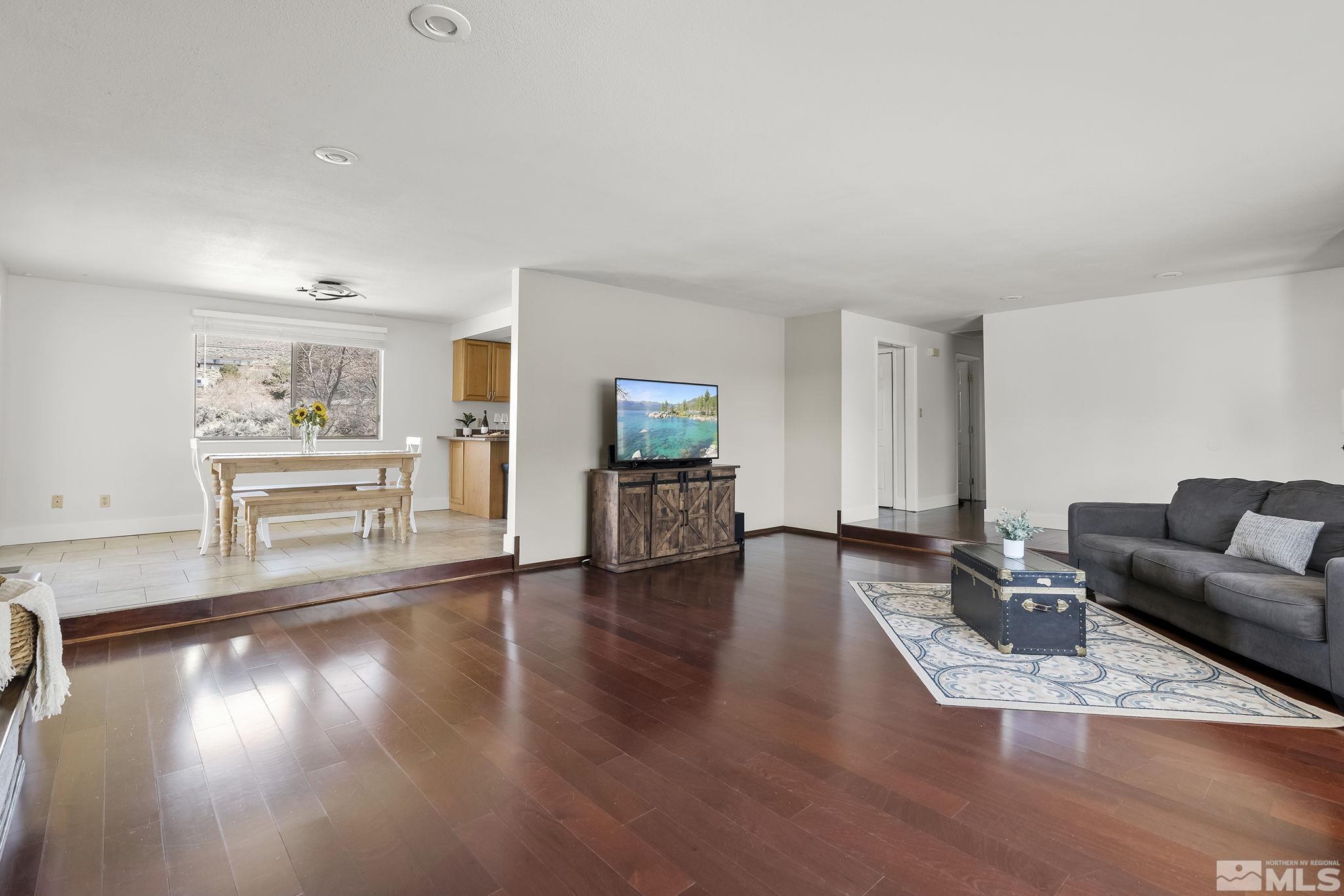 4255 Jumbo Grade Way