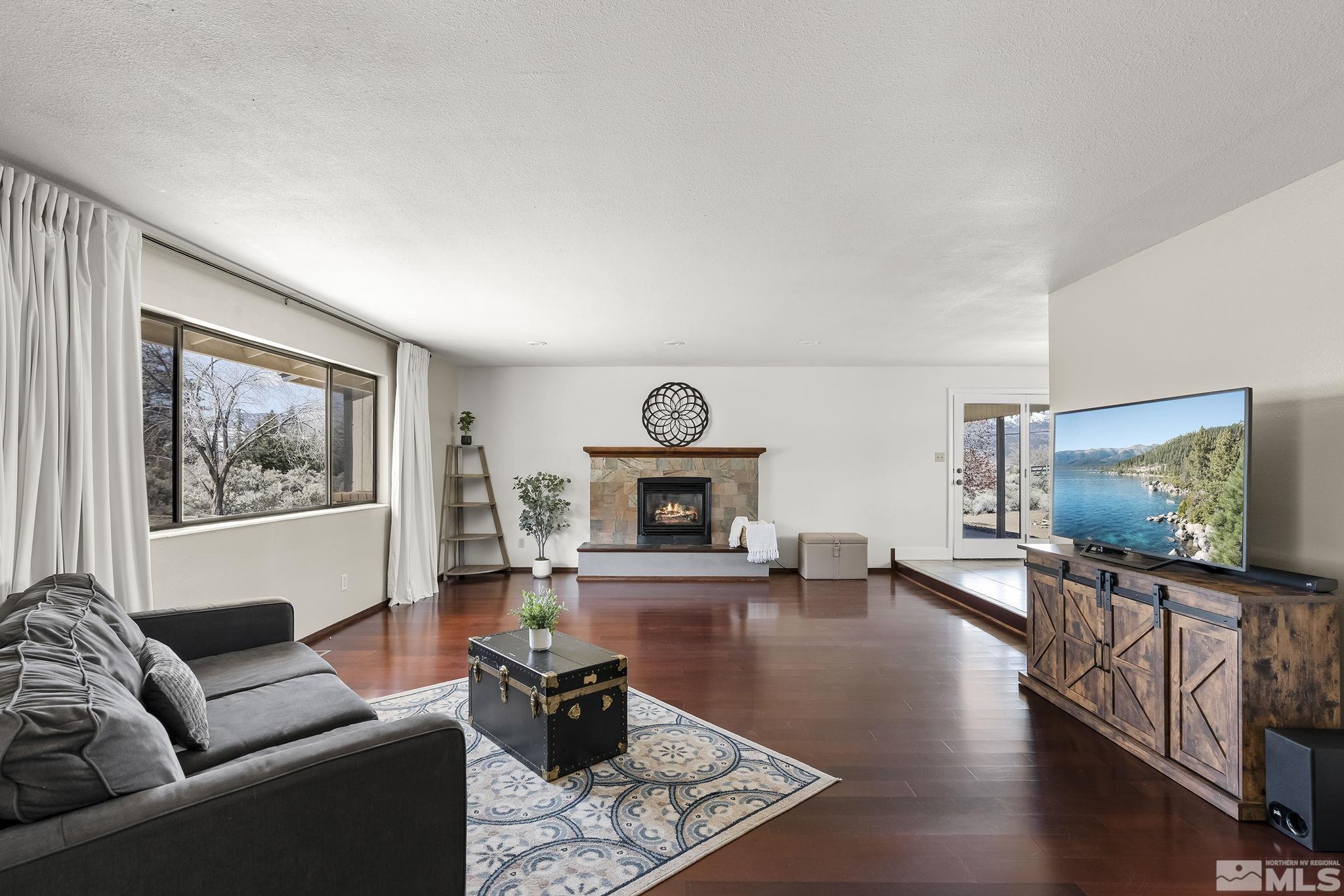 4255 Jumbo Grade Way