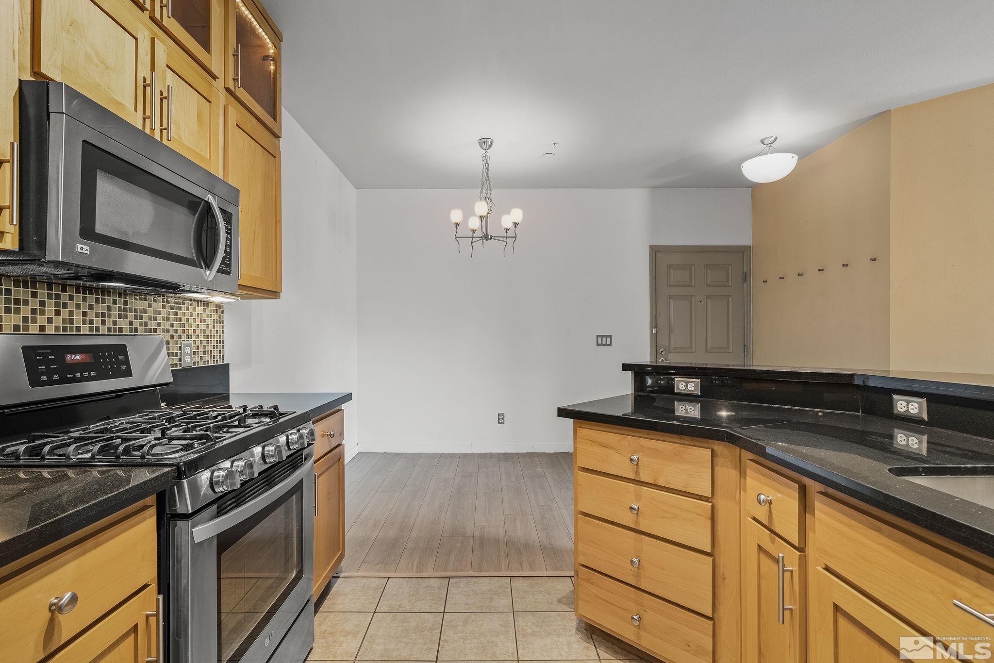 1450 Idlewild Drive, 1034