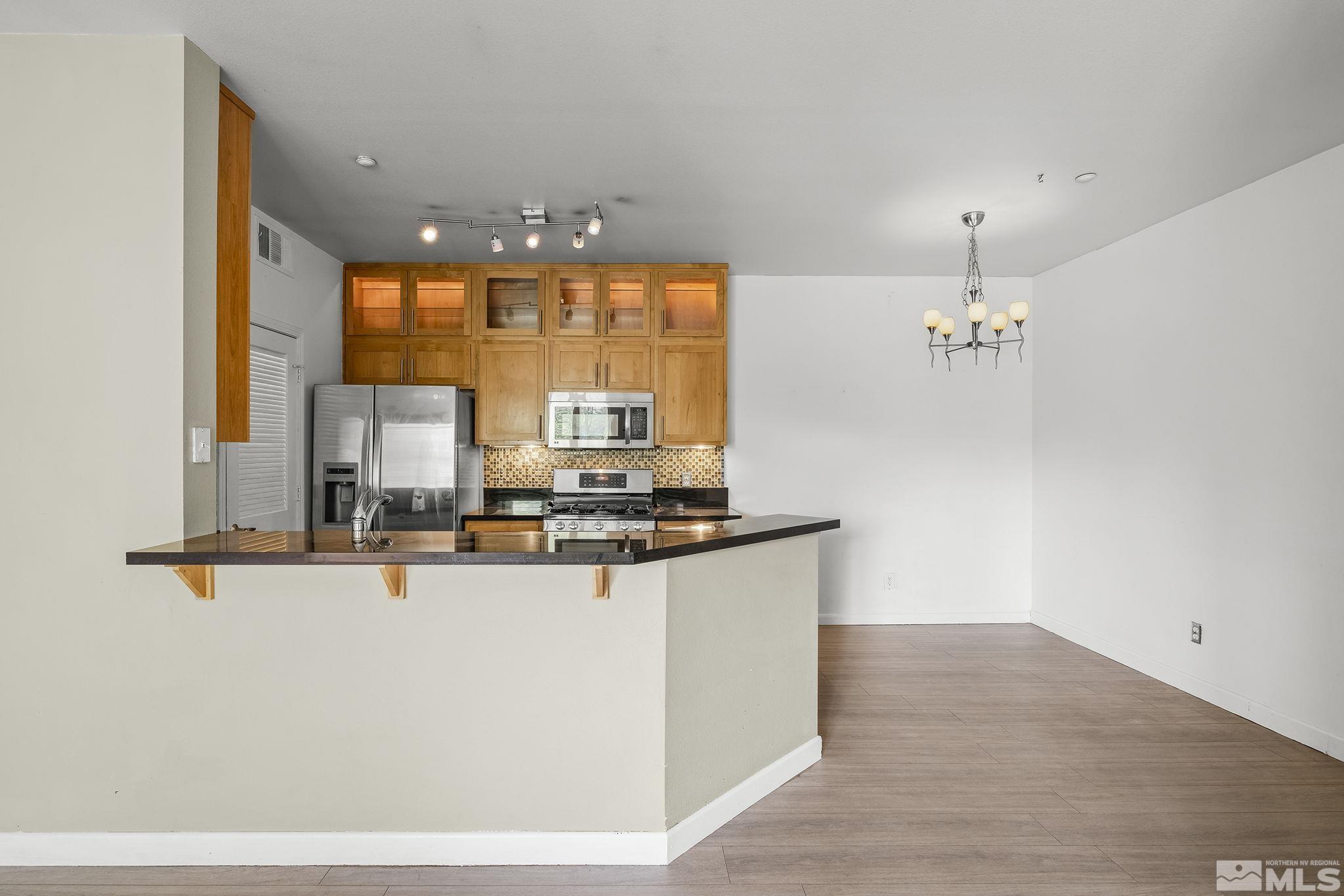 1450 Idlewild Drive, 1034