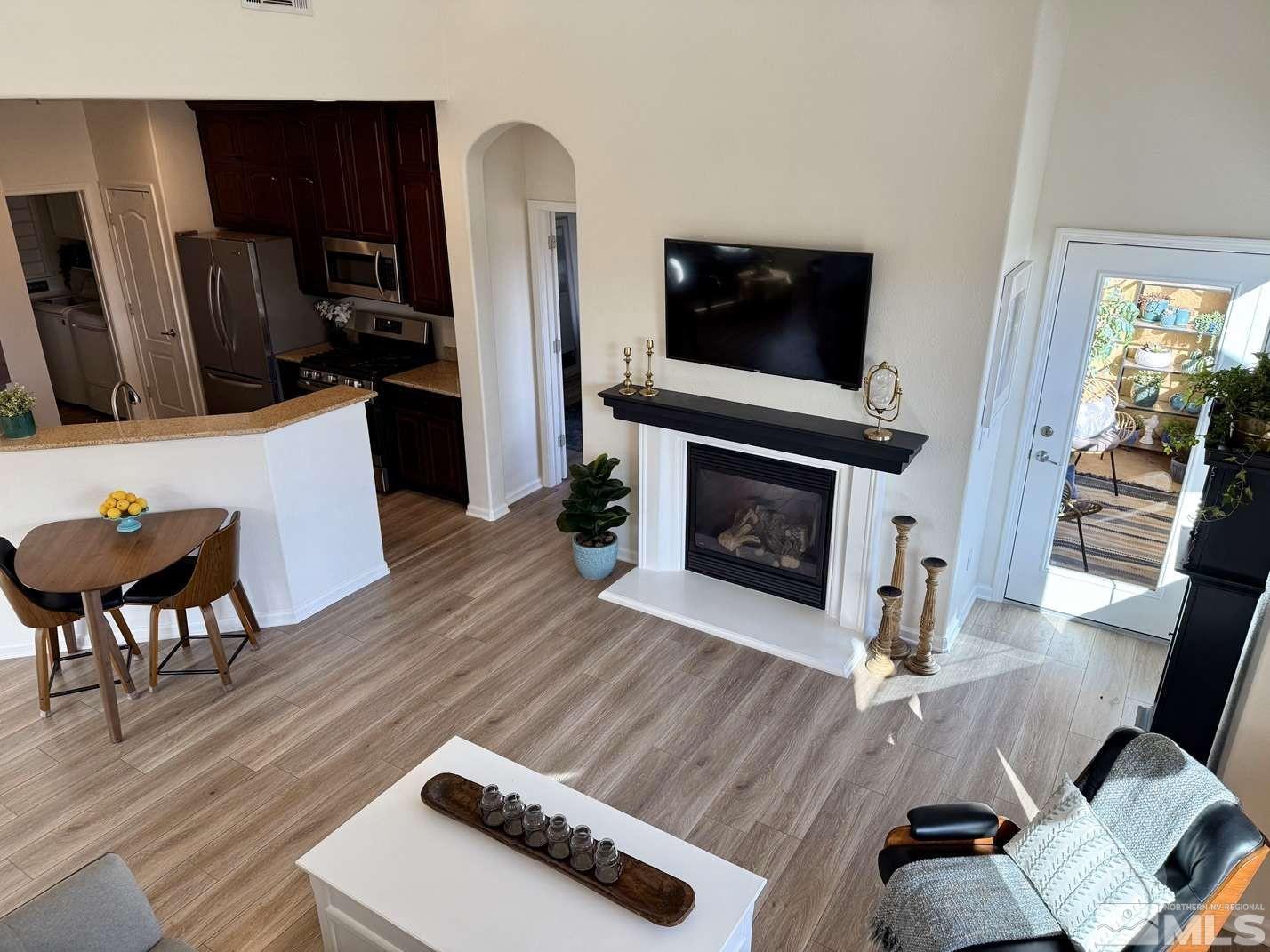 17000 Wedge Parkway, 621