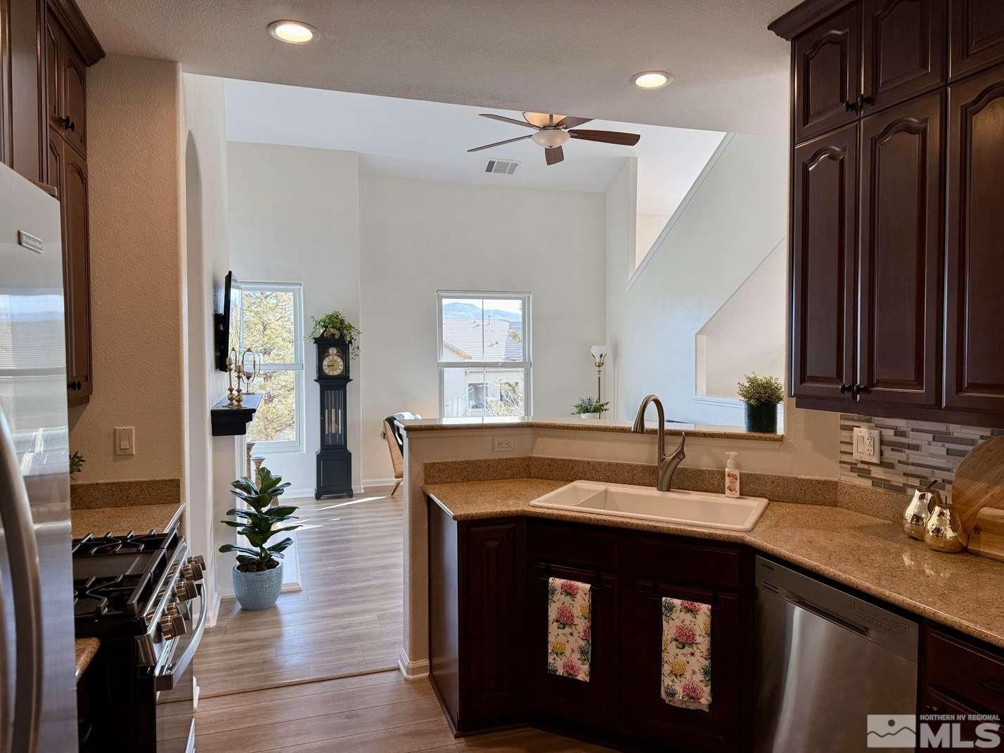 17000 Wedge Parkway, 621