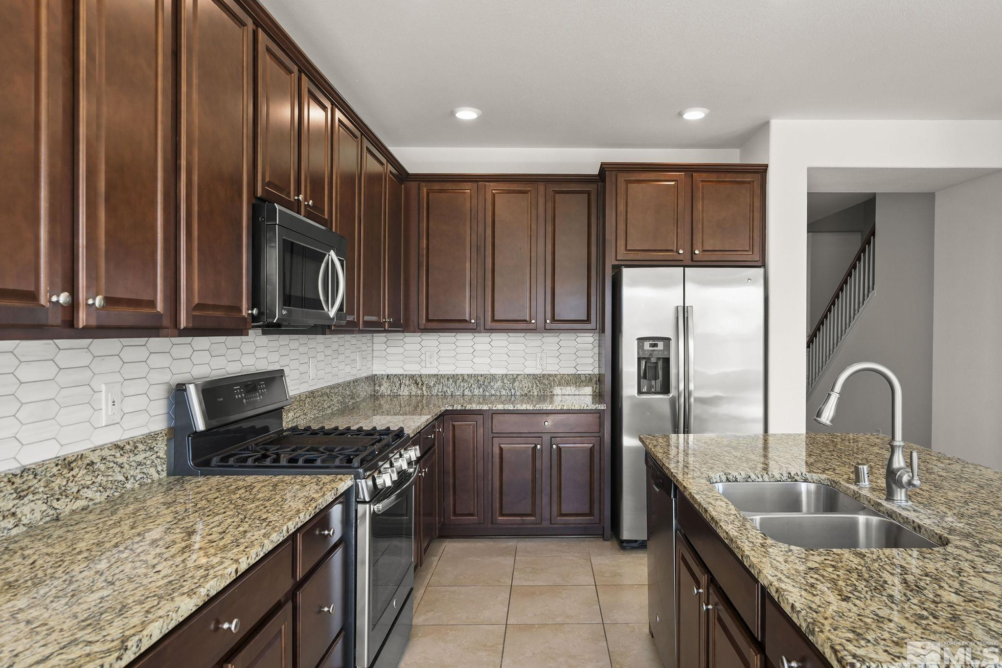 1475 Heavenly View Trail