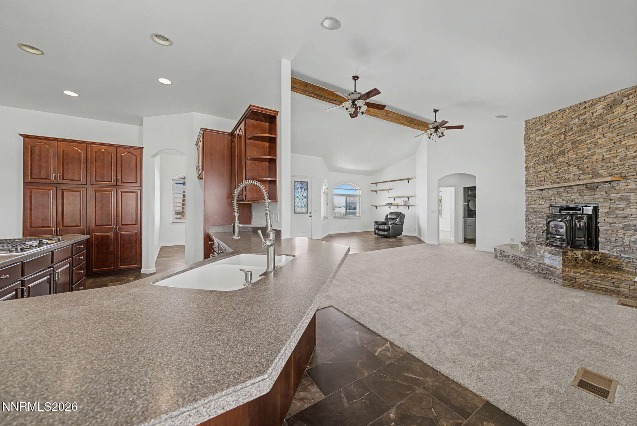 1215 Serpentine Road