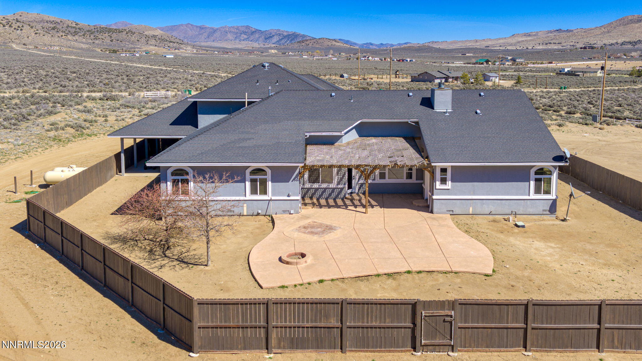 1215 Serpentine Road