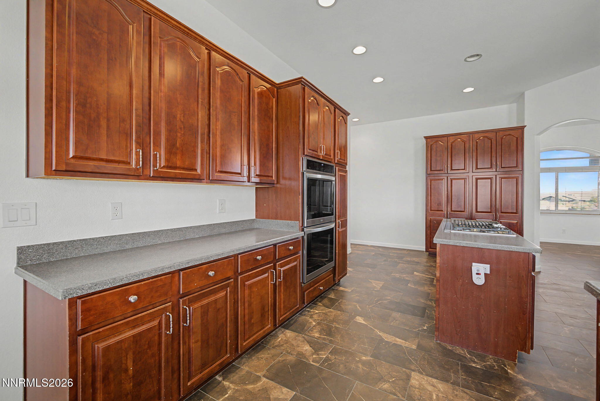 1215 Serpentine Road