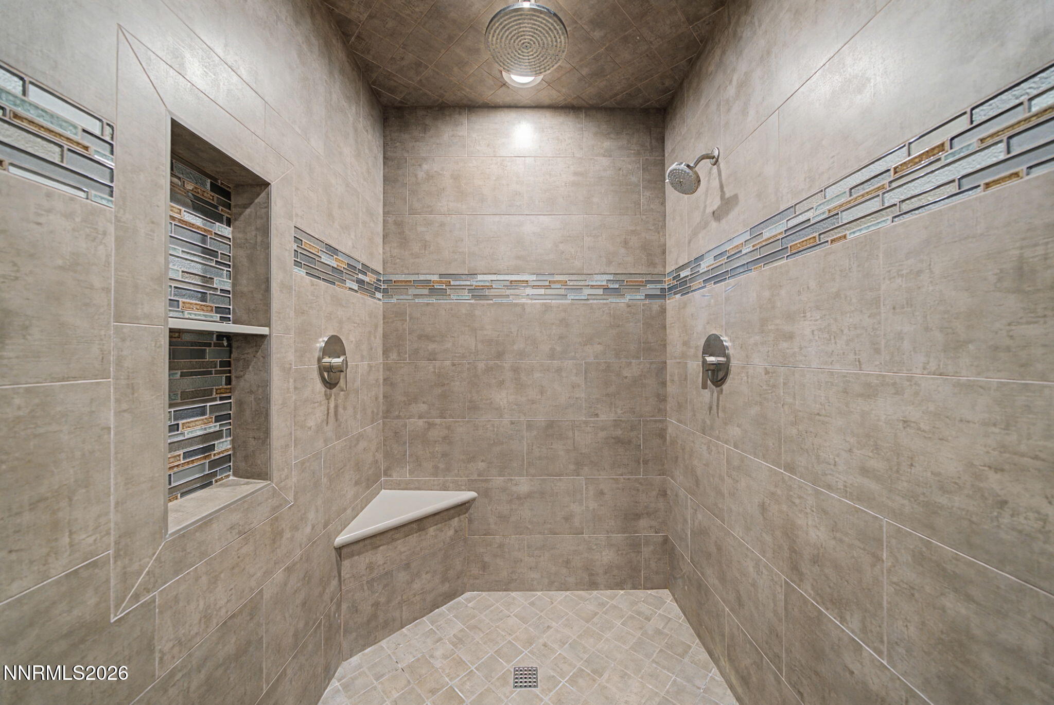 1215 Serpentine Road