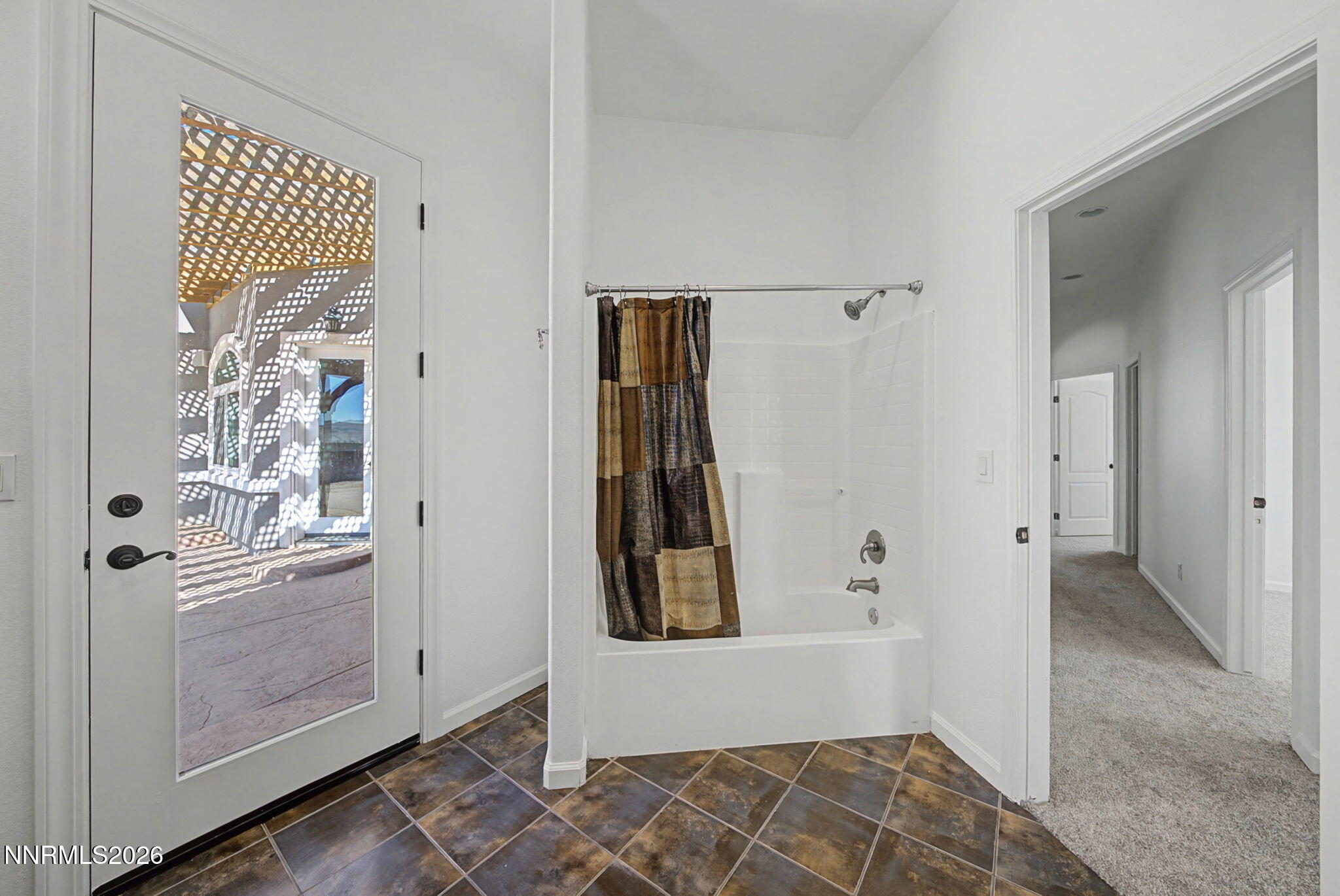 1215 Serpentine Road